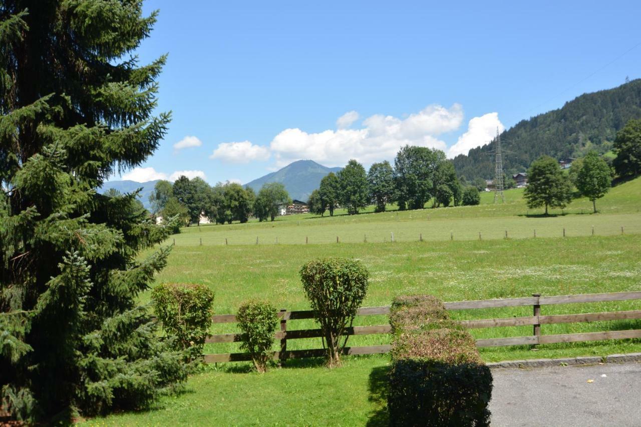 Low Budget Apartment Kitz 10 Kaprun Exterior photo